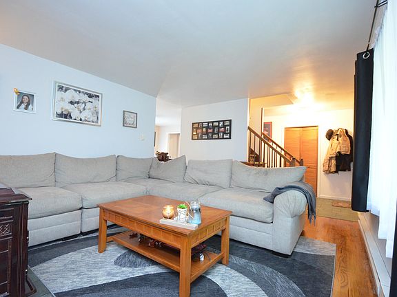 2nd image of 257 Owl Hollow Dr