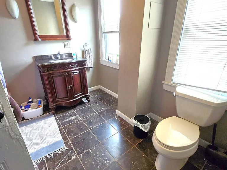 103 Tell Street — Photo 10