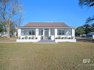 25121 State St, Elberta, AL 36530