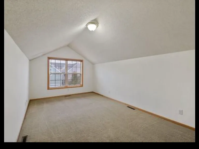 10012 Iris Ln — Photo 6