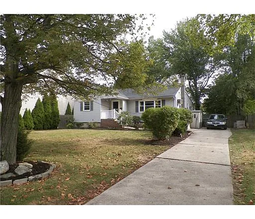 25 Heman St photo 1