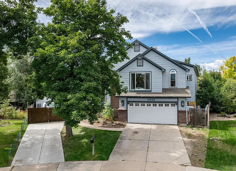 9934 W 106th Pl