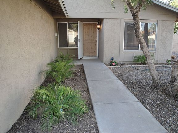 3rd image of 2136 W Enid Ave