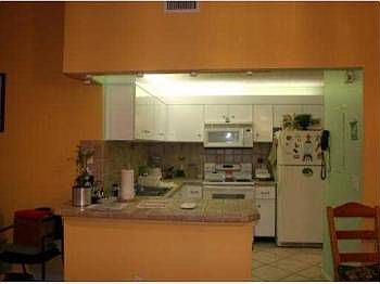 5th image of 112 Centennial Ct