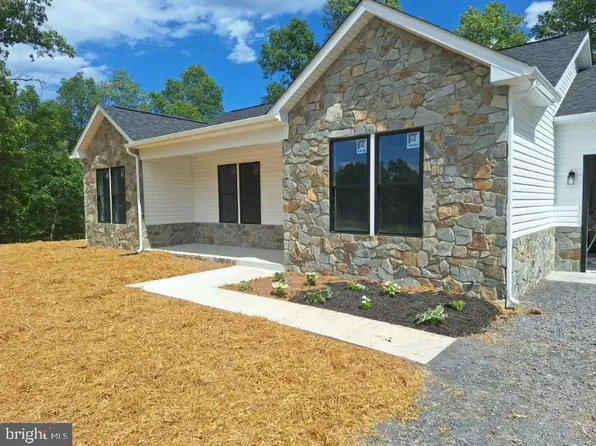 123 Jenkins Rd, Gerrardstown, WV 25420