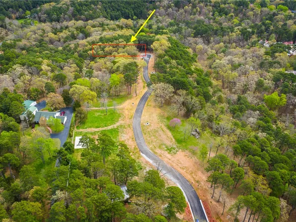 17 Pine Crest Ln #17, Eureka Springs, AR 72632