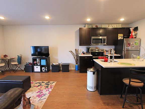 5th image of 6656 Germantown Ave APT 401