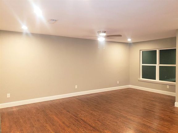 4th image of 3415 Cedar Lake Dr