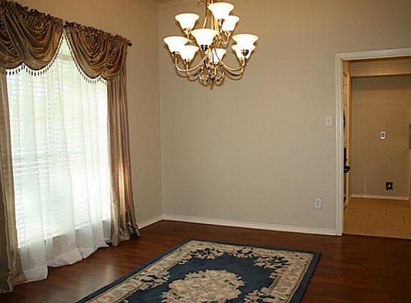 2nd image of 3920 Hatherly Dr