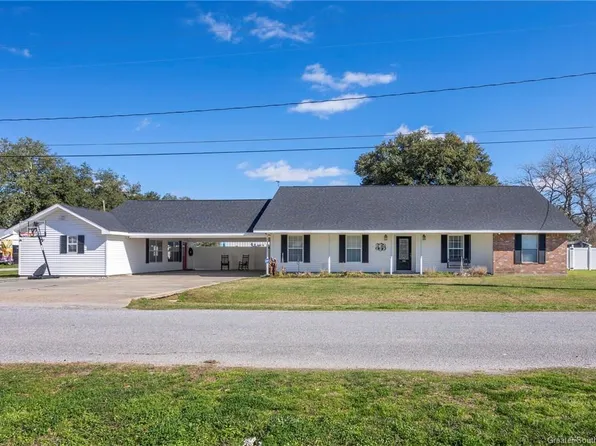 106 12th St, Mermentau, LA 70556