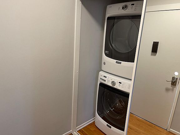 4th image of 606 Parkman Ave APT 6