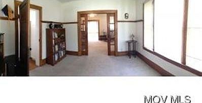 5th image of 3101 Hemlock Ave