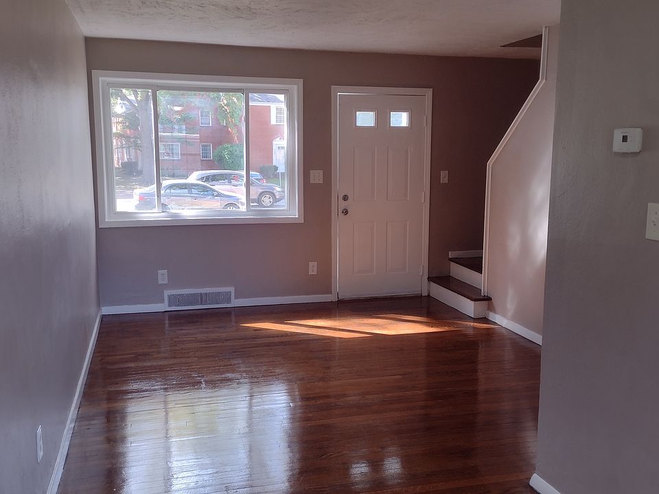 1st image of 431 Clearview Dr APT E