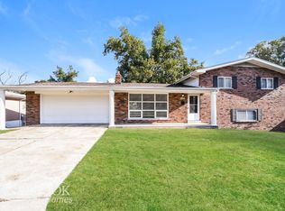 7733 Nacomis Dr, Saint Louis, MO