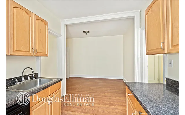 Rented by Douglas Elliman | media 15