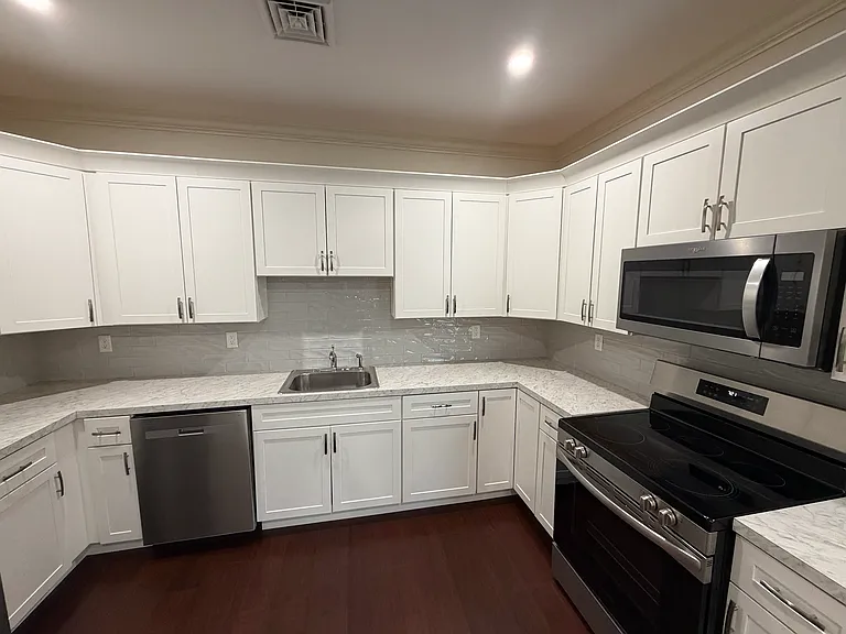 1200 Academy St #8 — Photo 6