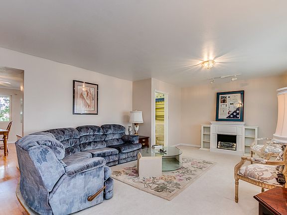 5th image of 10144 W Pinehurst Dr
