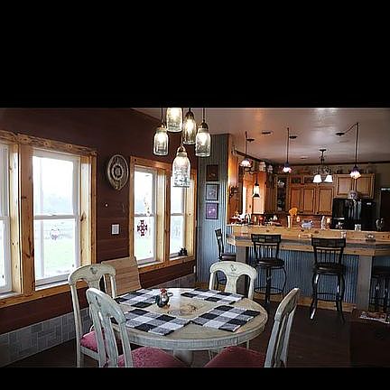 5th image of 33225A Wabaunsee Rd