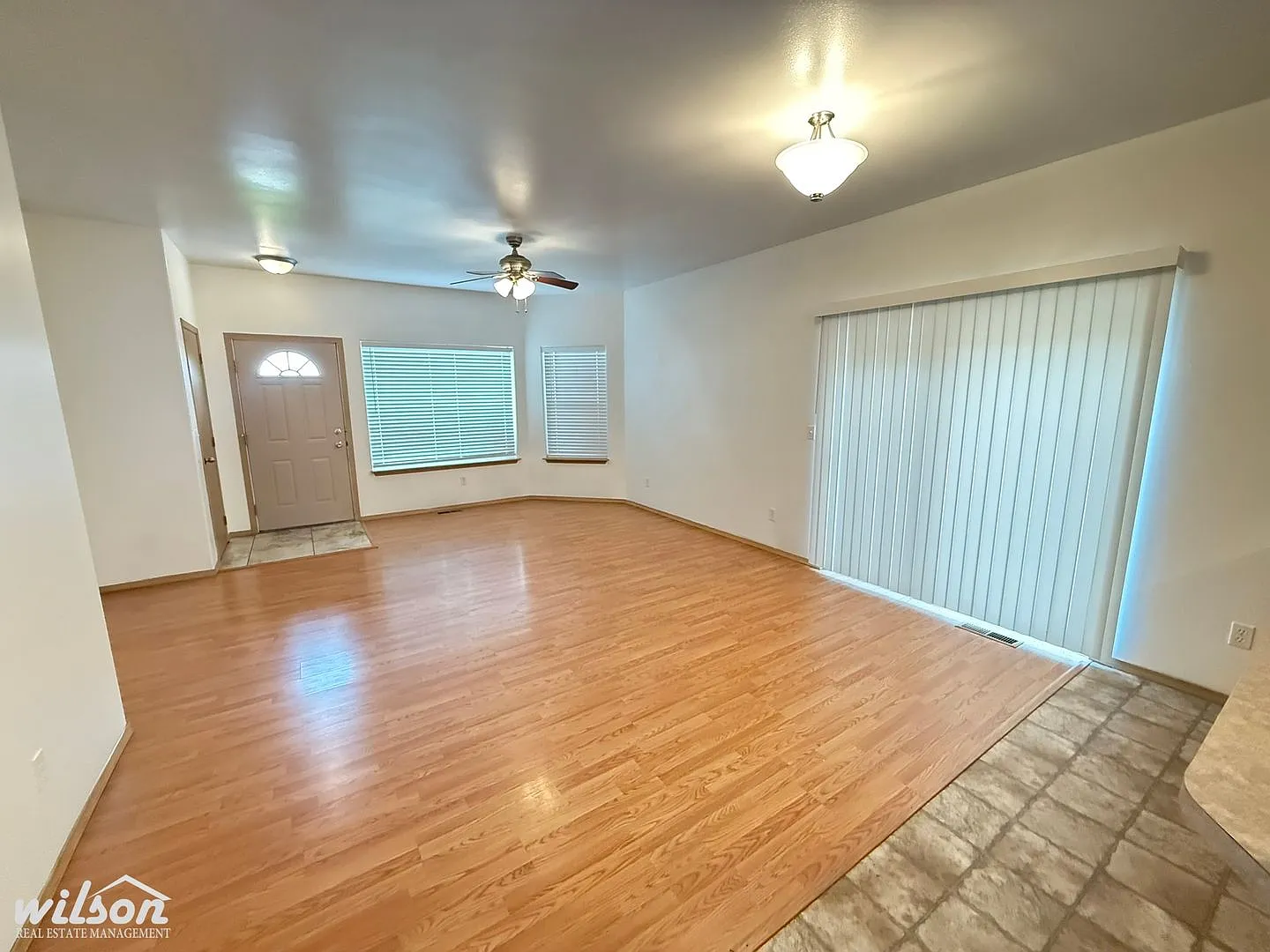 7905 Skyline Way — Photo 4