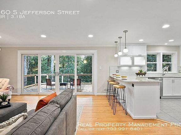 3rd image of 660 S Jefferson St