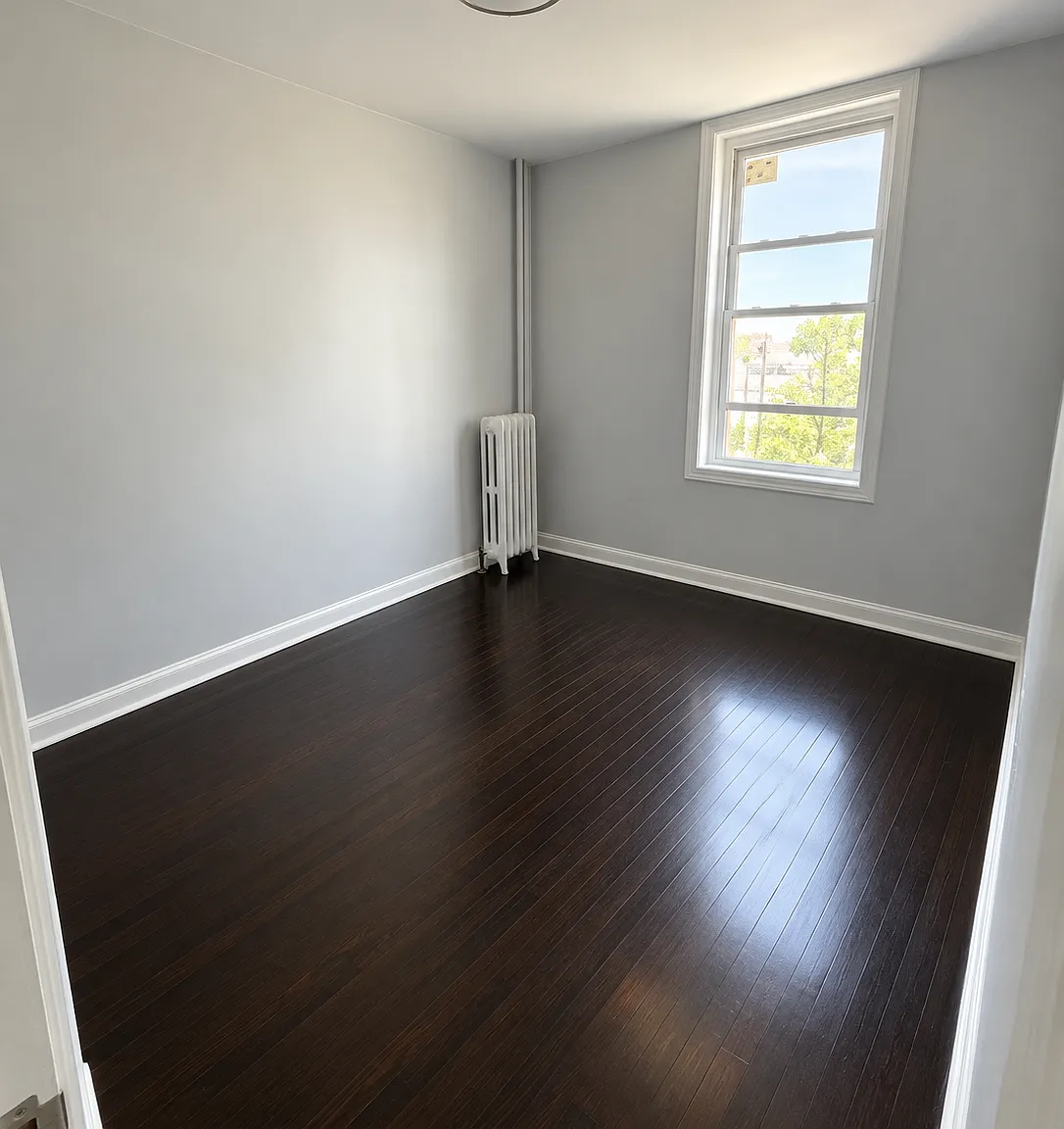 3 bed, $2,200 — Photo 4