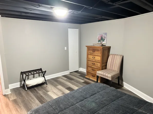 3751 Scenic View St NE, Canton, OH 44721