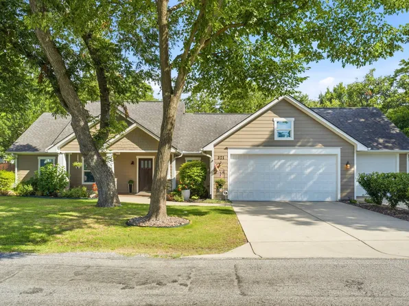 321 W Jefferson St, Van Alstyne, TX 75495
