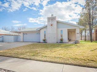 806 Agate Rd, Roswell, NM 88201