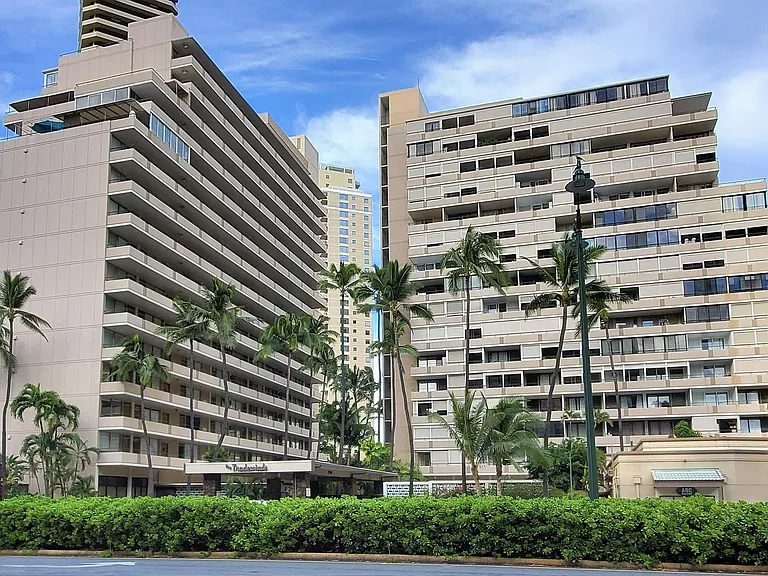 1720 Ala Moana Blvd #606B-606B-606B — Photo 4