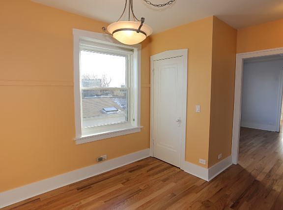 5th image of 3731 N Janssen Ave #2C