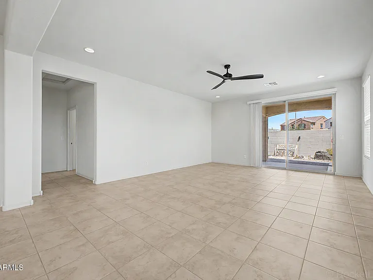 8954 W San Juan Ave — Photo 11