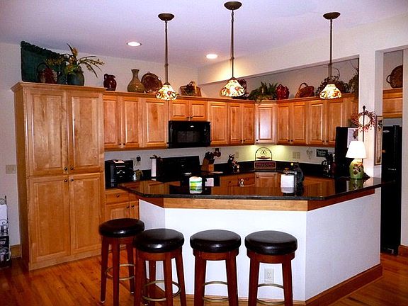 2nd image of 221 Whispering Woods Dr #R10a