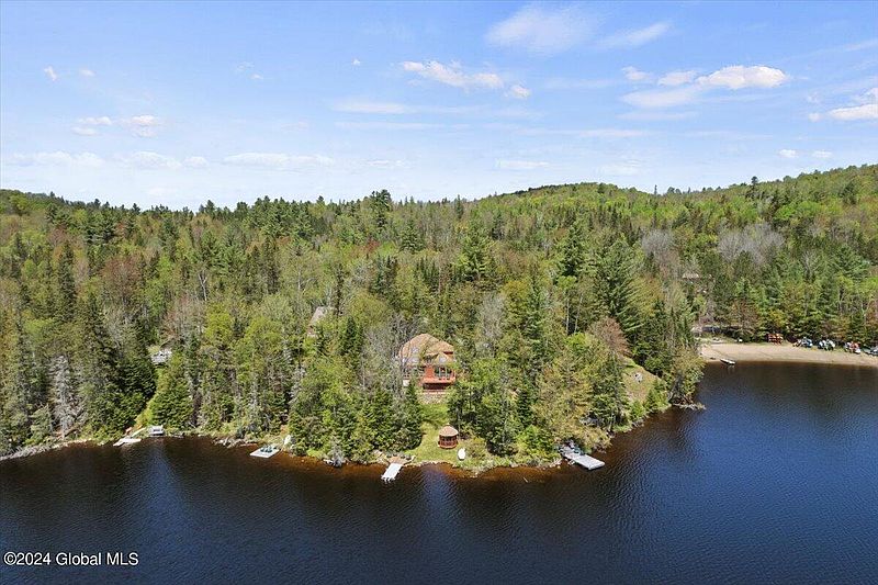 3rd image of 167 Lake Snow Road