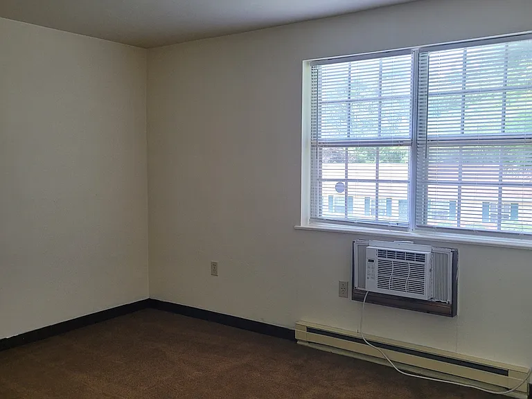 1029 Ridge Rd — Photo 7
