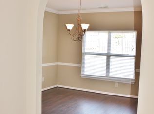 915 Valley Cir, Leeds, AL 35094