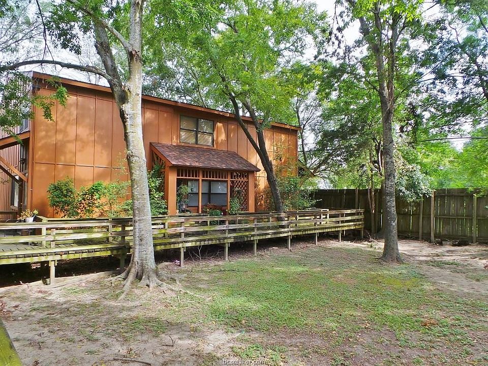 1st image of 3923 Old Oaks Dr APT 17