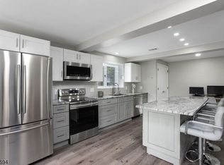 33B Rock Rd E #B, Green Brook, NJ 08812