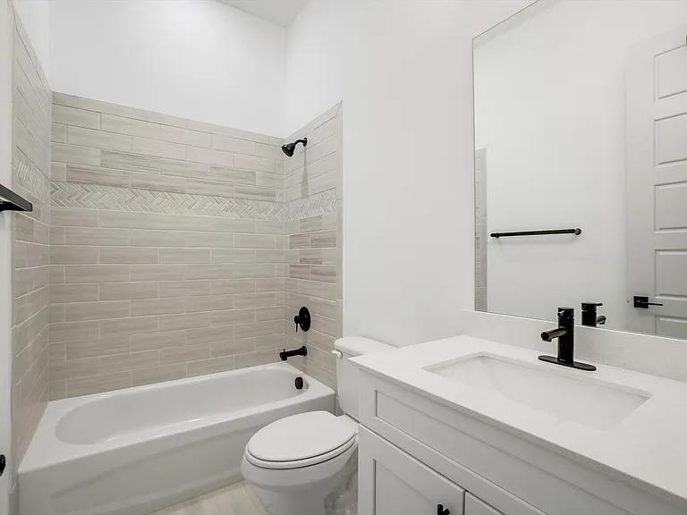 17136 Texas Pistache Dr — Photo 29