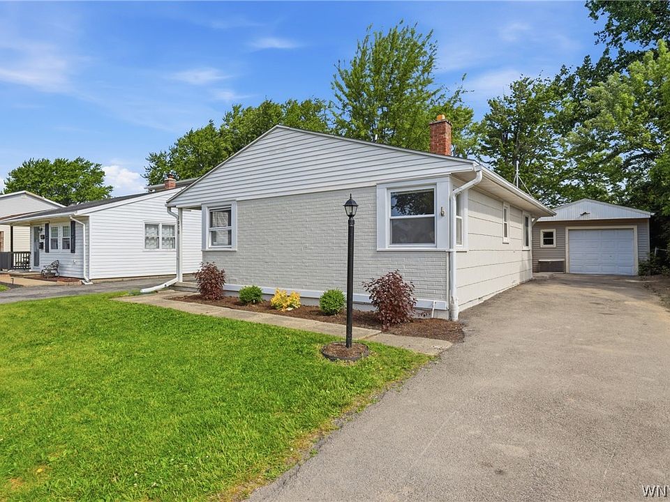 1st image of 1070 Highland Ave