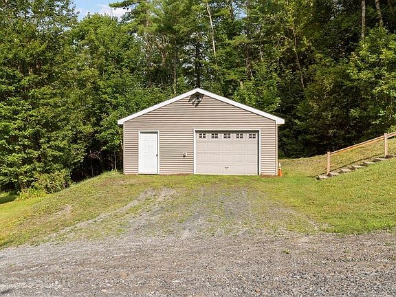 4th image of 104 Bouldervale Road