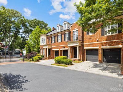 6850 Louisburg Square Ln, Charlotte, NC, 28210