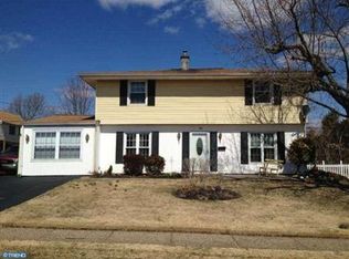 55 Tinder Rd, Levittown, PA 19056