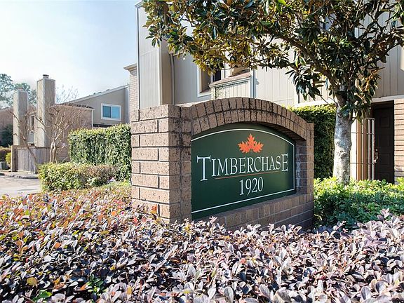 2nd image of 1920 Augusta Dr Unit 12