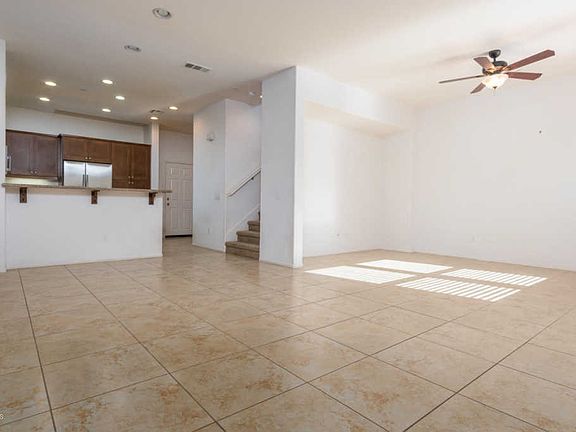 5th image of 2241 Rolling River Ln Unit 1