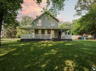 2293 E Hurd Rd, Monroe, MI 48162