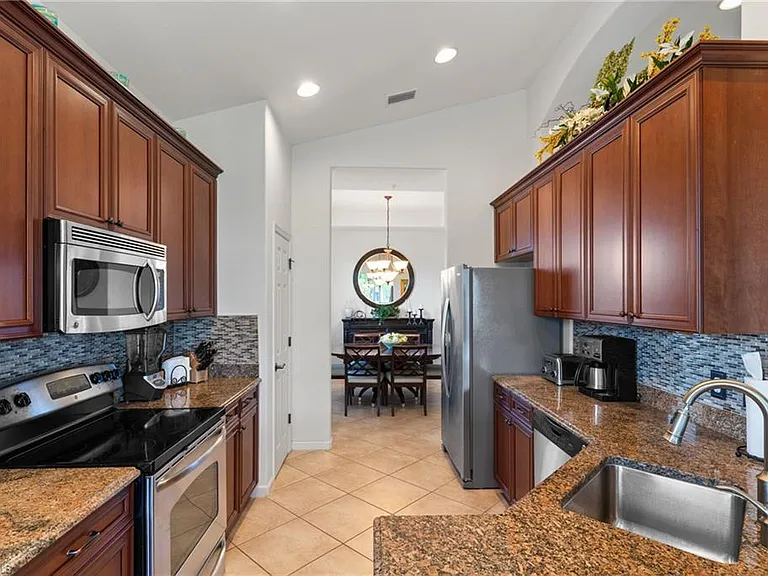 6693 Alden Woods Cir #202 — Photo 6