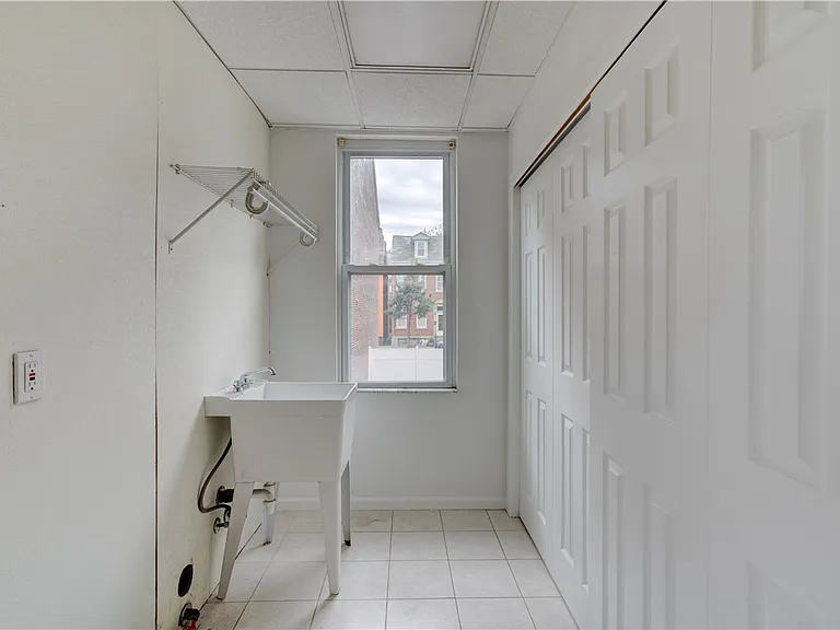 5264 Dresden Way — Photo 7