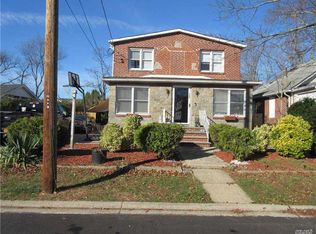 740 14th St, West Babylon, NY 11704