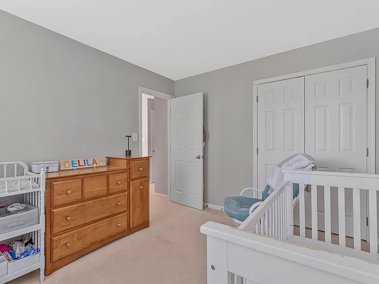 611 Curtin Pl SE — Photo 37