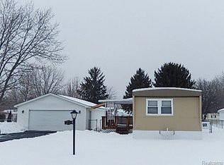 5757 Comanche Ln, Howell, MI 48843